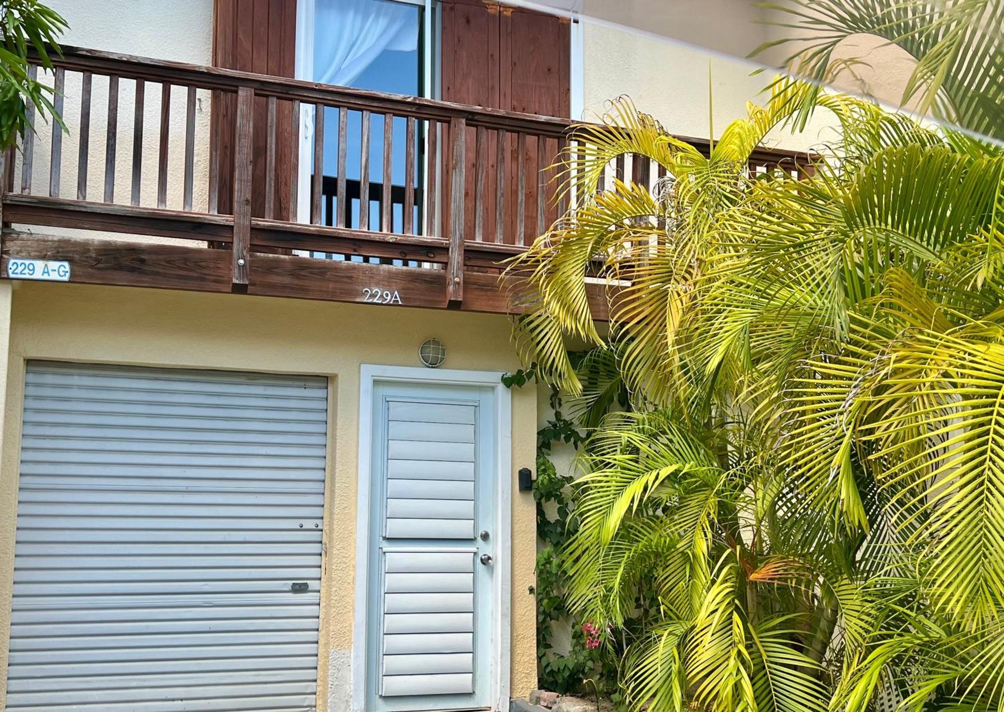 Antigua Chiama Italia Villas Jolly Harbour ภายนอก รูปภาพ