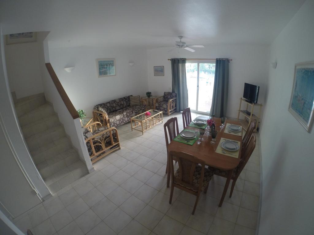 Antigua Chiama Italia Villas Jolly Harbour ภายนอก รูปภาพ