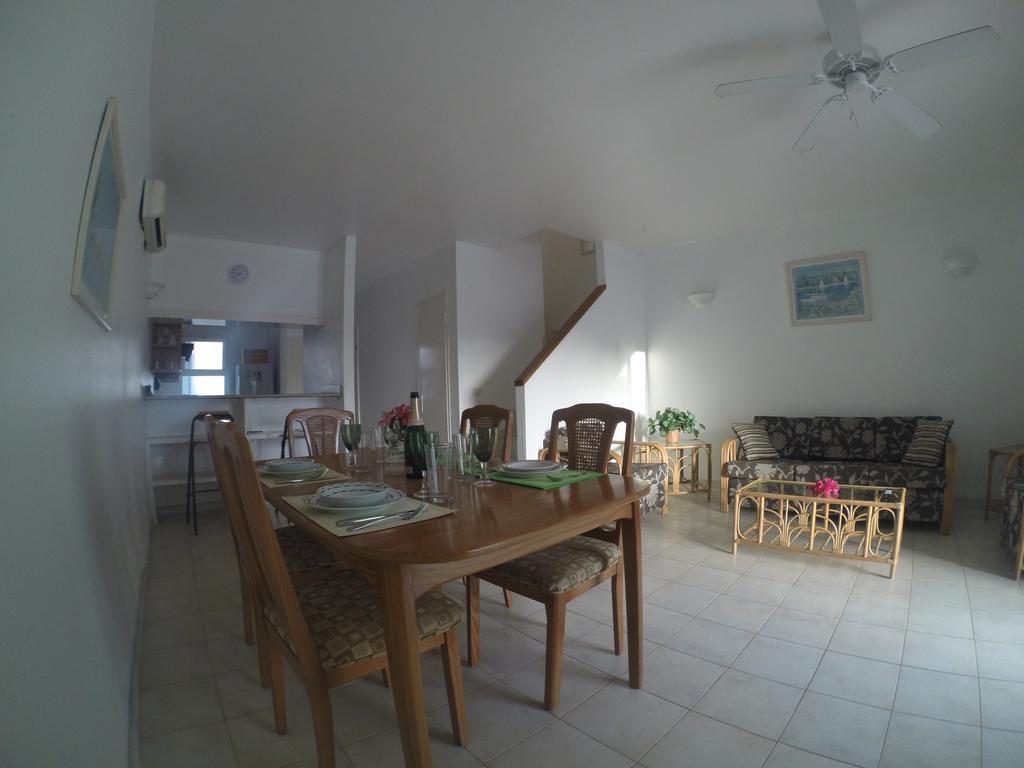 Antigua Chiama Italia Villas Jolly Harbour ภายนอก รูปภาพ