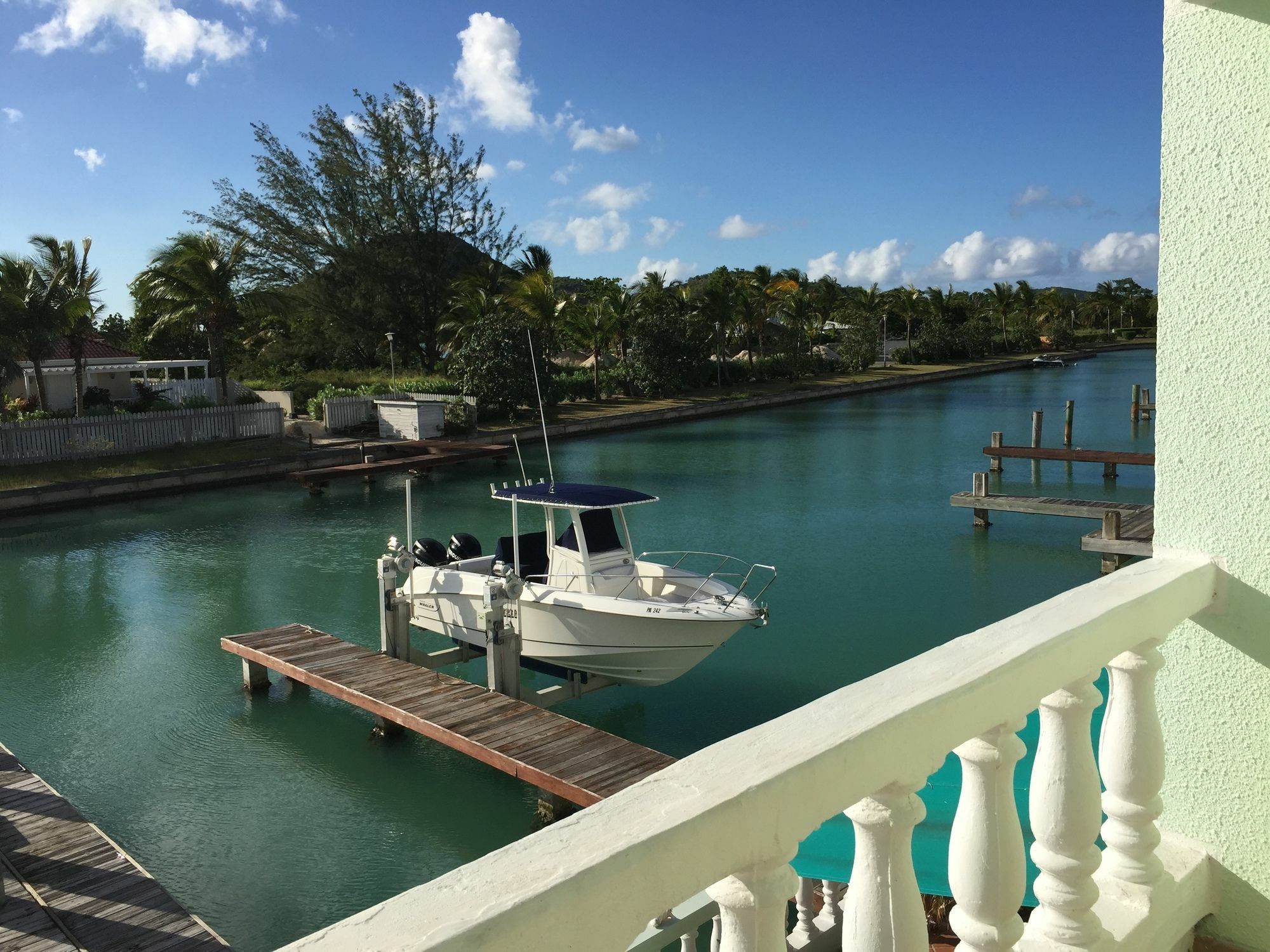 Antigua Chiama Italia Villas Jolly Harbour ภายนอก รูปภาพ