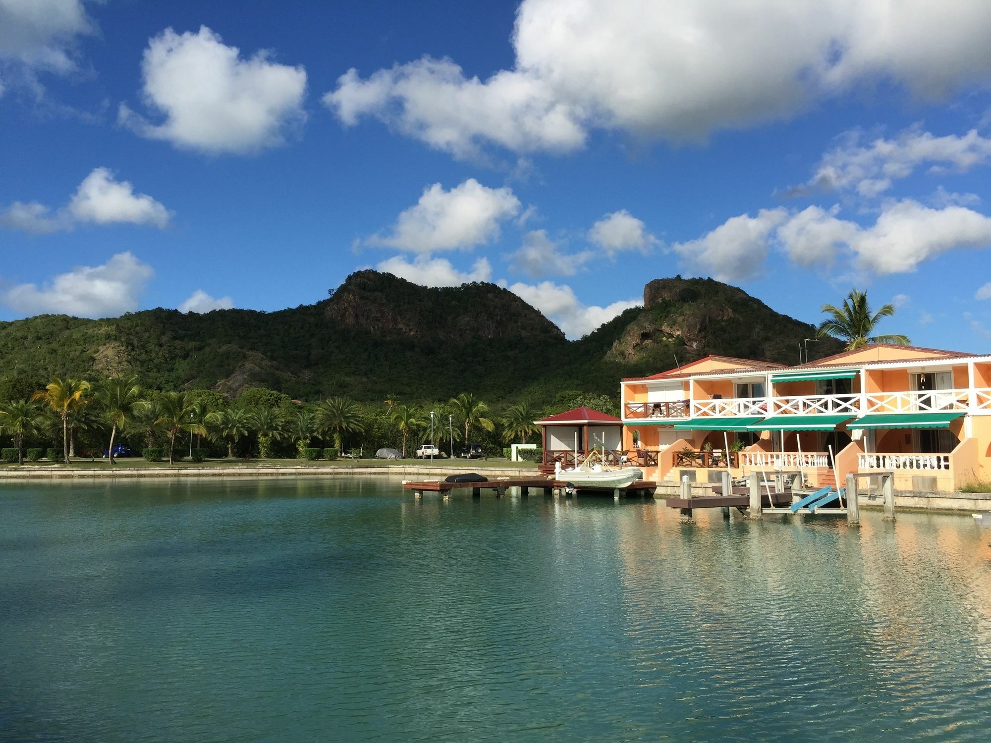 Antigua Chiama Italia Villas Jolly Harbour ภายนอก รูปภาพ